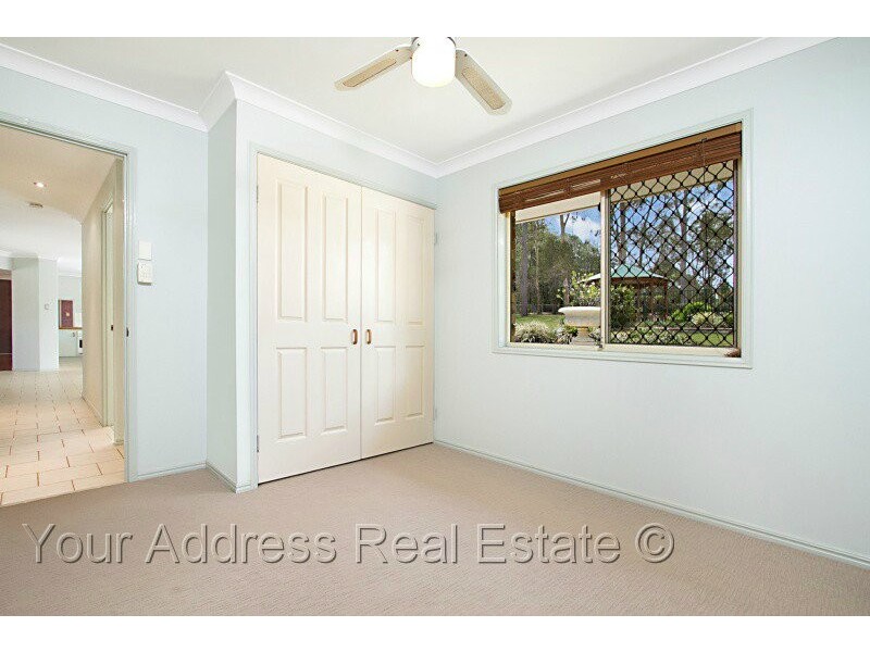 111 Thylungra Road, Park Ridge South QLD 4125