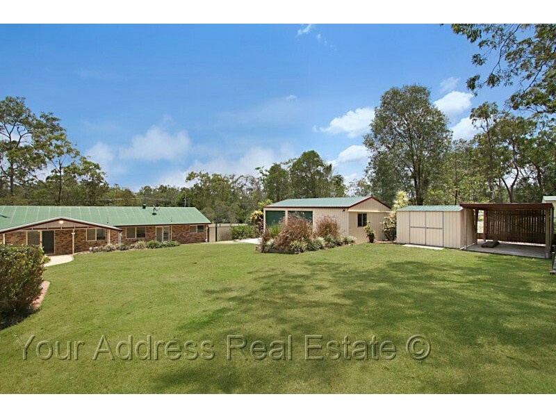 111 Thylungra Road, Park Ridge South QLD 4125