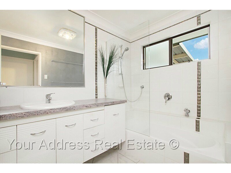 1 Mack Court, Boronia Heights QLD 4124