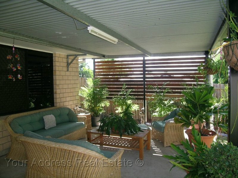 7 Conifer Street, Hillcrest QLD 4118