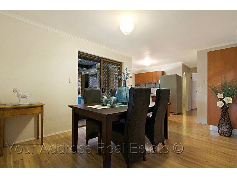 10 Federation Drive, Hillcrest QLD 4118