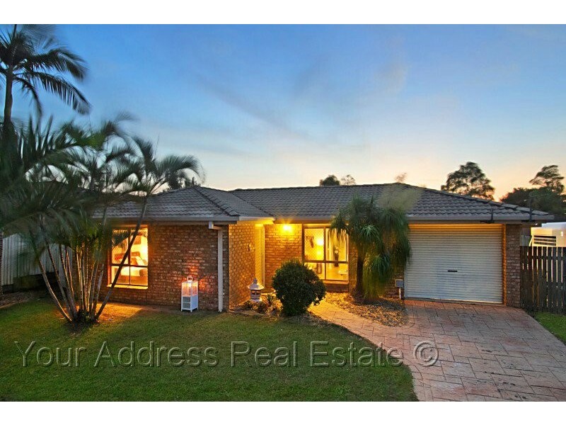 10 Federation Drive, Hillcrest QLD 4118