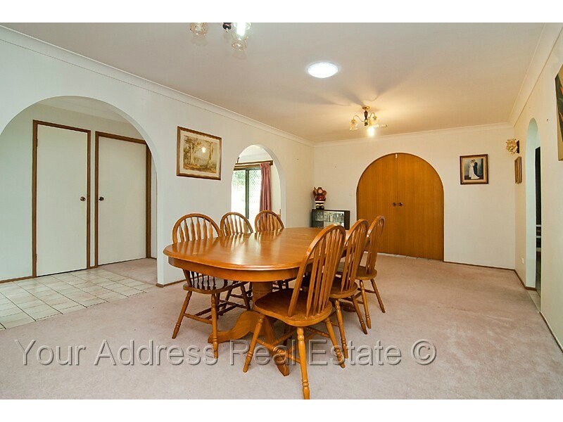 89 Chesterfield Road, Park Ridge South QLD 4125