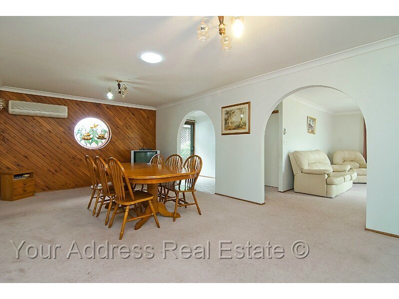 89 Chesterfield Road, Park Ridge South QLD 4125