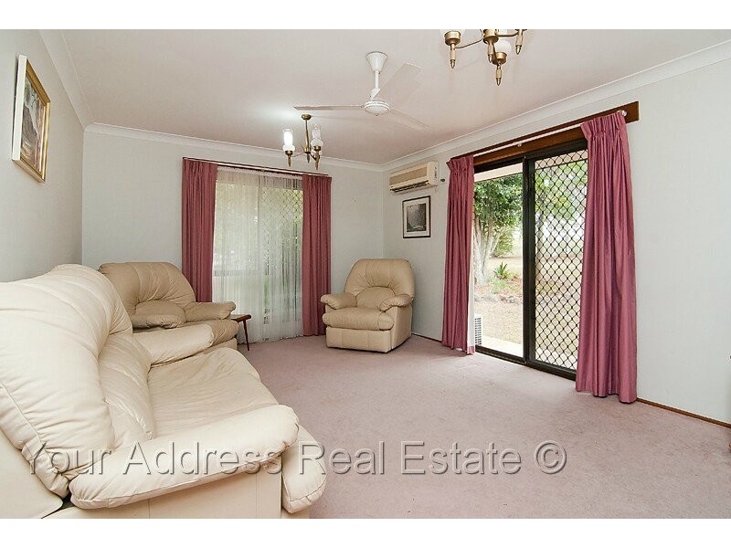 89 Chesterfield Road, Park Ridge South QLD 4125