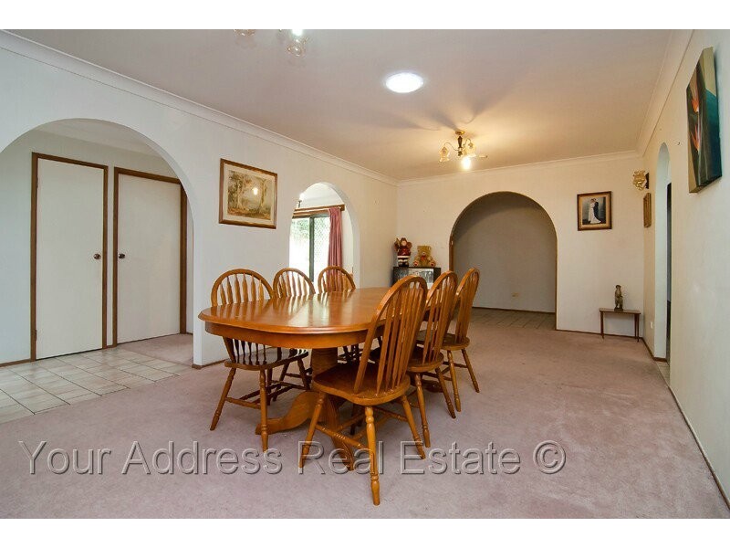 89 Chesterfield Road, Park Ridge South QLD 4125