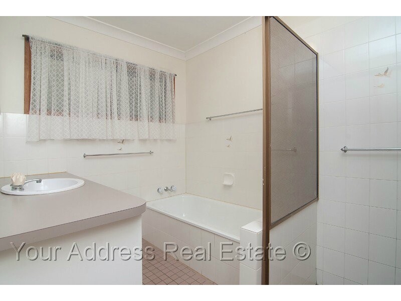 89 Chesterfield Road, Park Ridge South QLD 4125