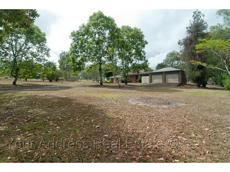 89 Chesterfield Road, Park Ridge South QLD 4125