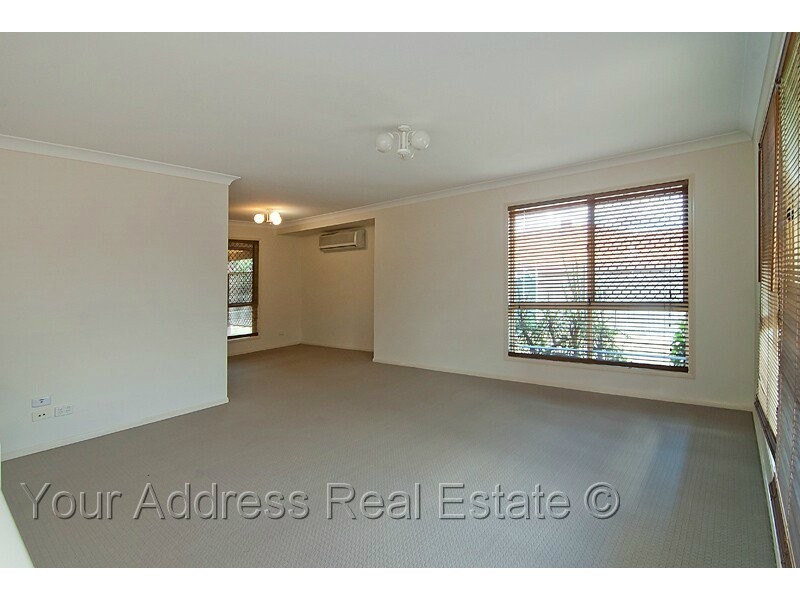 92 Lamberth Road, Regents Park QLD 4118