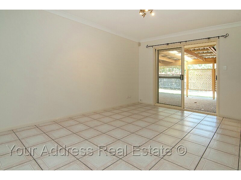 92 Lamberth Road, Regents Park QLD 4118