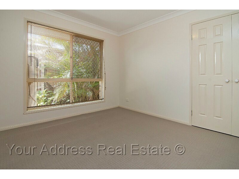 92 Lamberth Road, Regents Park QLD 4118