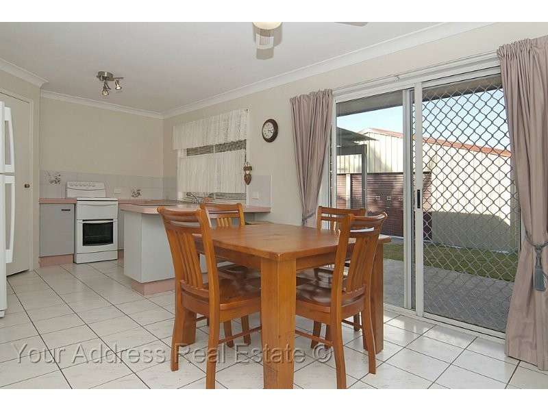 27 Emerald Drive, Regents Park QLD 4118
