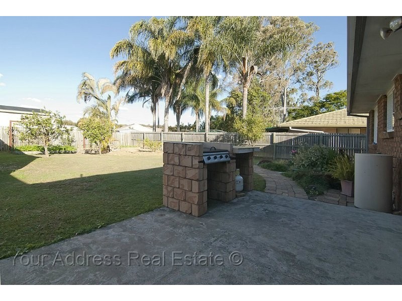 27 Emerald Drive, Regents Park QLD 4118