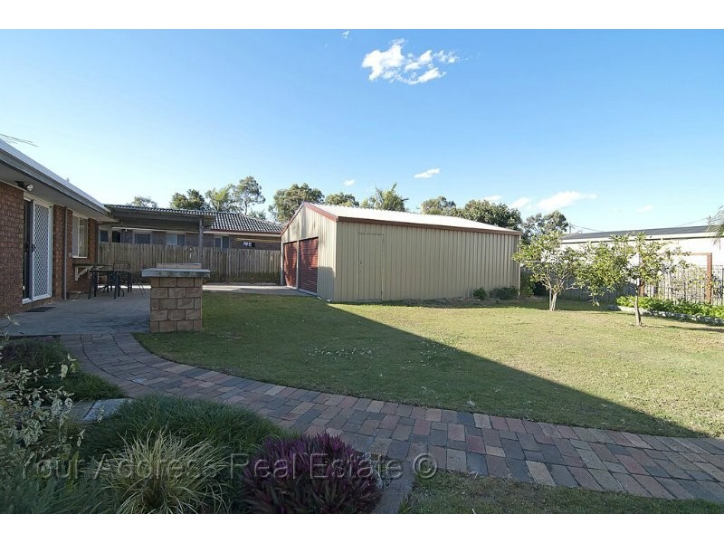 27 Emerald Drive, Regents Park QLD 4118