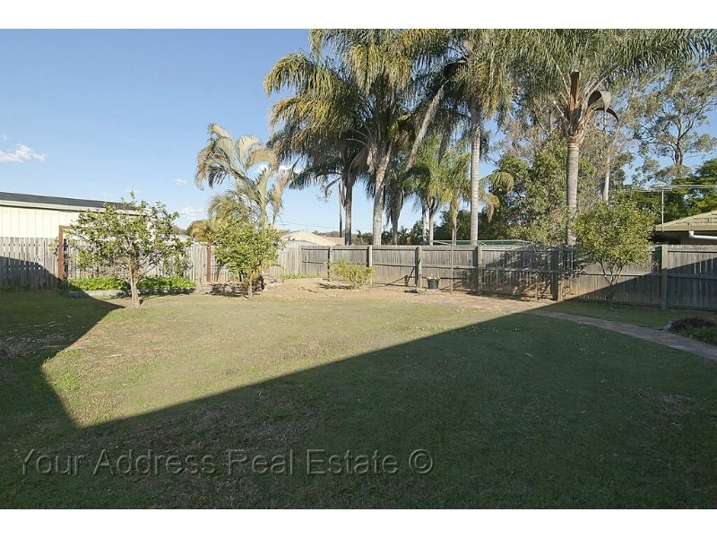 27 Emerald Drive, Regents Park QLD 4118