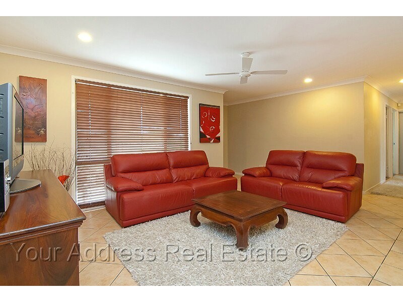 12 Centaurus Crescent, Regents Park QLD 4118