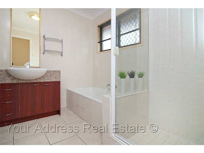 12 Centaurus Crescent, Regents Park QLD 4118