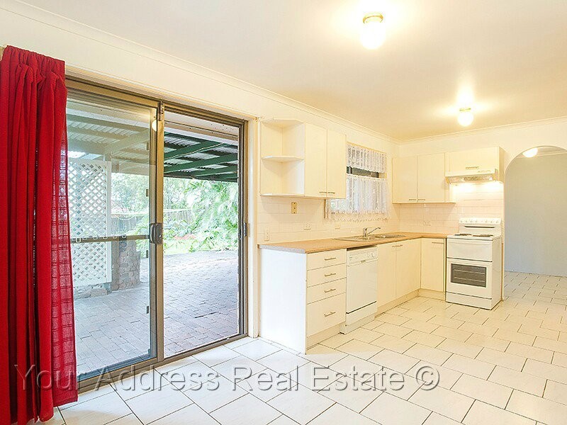 18 Vergulde Road, Regents Park QLD 4118