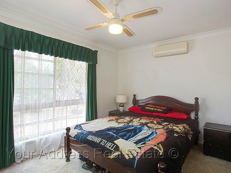 28 Westwood Drive, Hillcrest QLD 4118