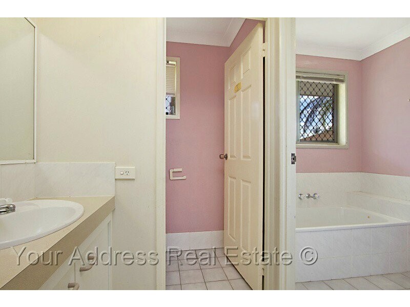 45 Haldham Crescent, Regents Park QLD 4118
