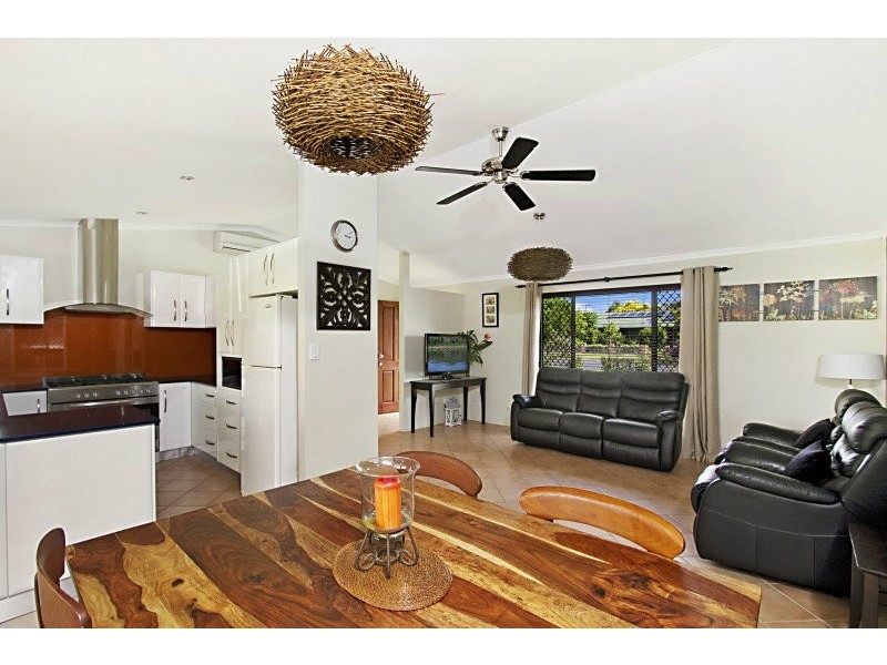 11 Lollard Street, Hillcrest QLD 4118