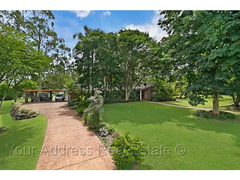 38 Hilton Road, Greenbank QLD 4124