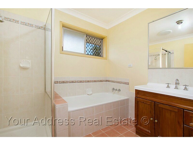 1817 Chambers Flat Road, Munruben QLD 4125