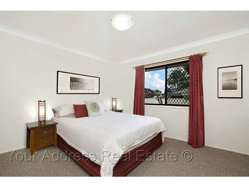 55 Sweetgum Street, Hillcrest QLD 4118
