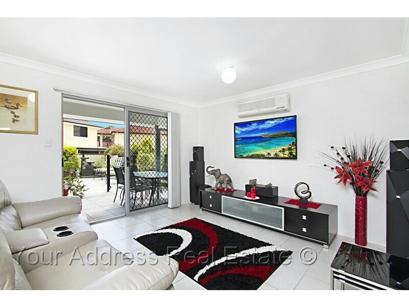 16 Maryland Drive, Regents Park QLD 4118