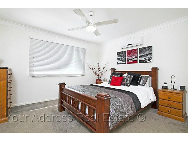 16 Maryland Drive, Regents Park QLD 4118