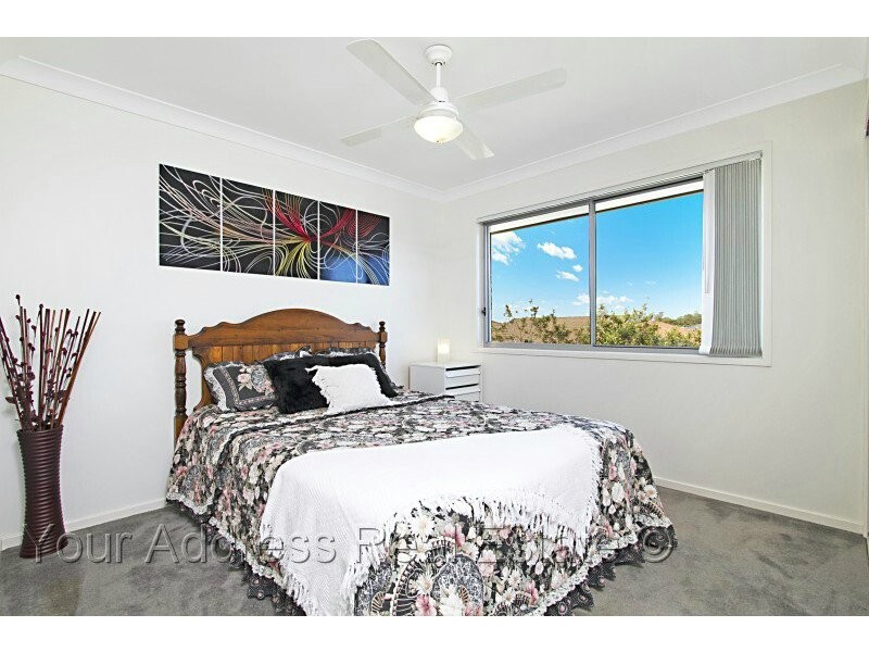 16 Maryland Drive, Regents Park QLD 4118