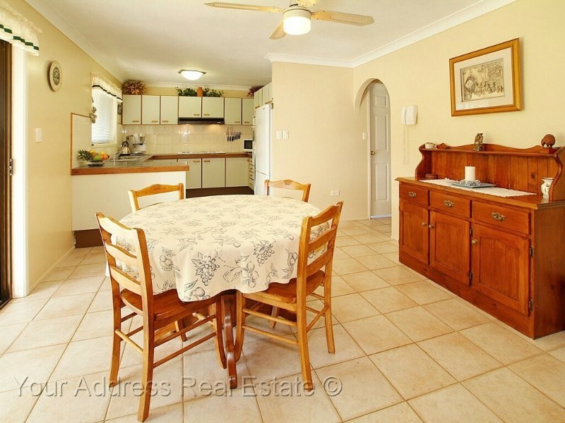 17 Volant Street, Regents Park QLD 4118