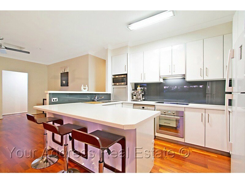 27 Merluna Road, Park Ridge South QLD 4125