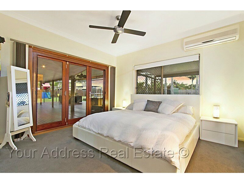 27 Merluna Road, Park Ridge South QLD 4125