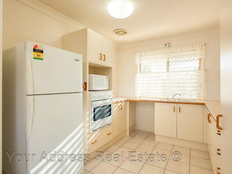 8 Paroo Place, Hillcrest QLD 4118