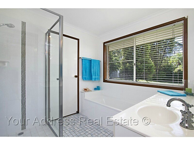 42 Carlton Road, Greenbank QLD 4124