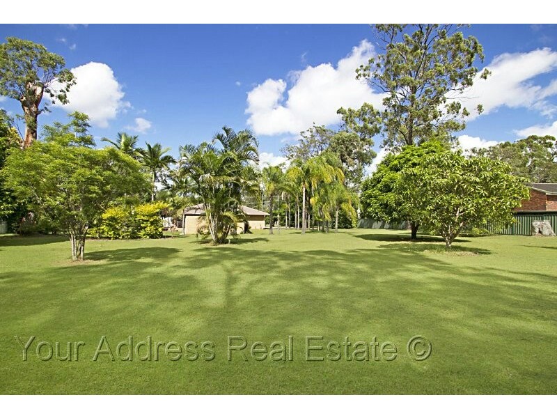 42 Carlton Road, Greenbank QLD 4124