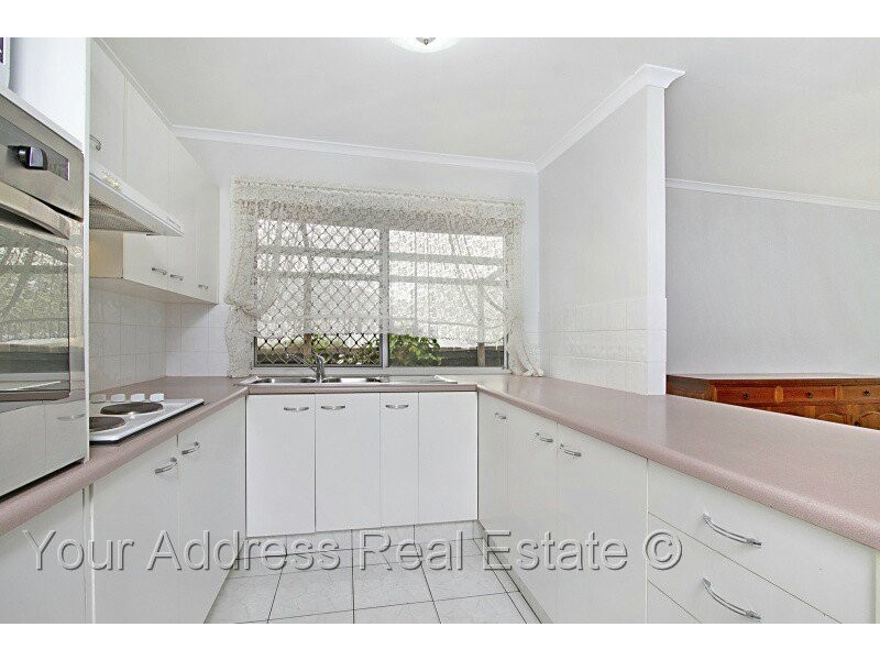 8 Lucida Court, Regents Park QLD 4118