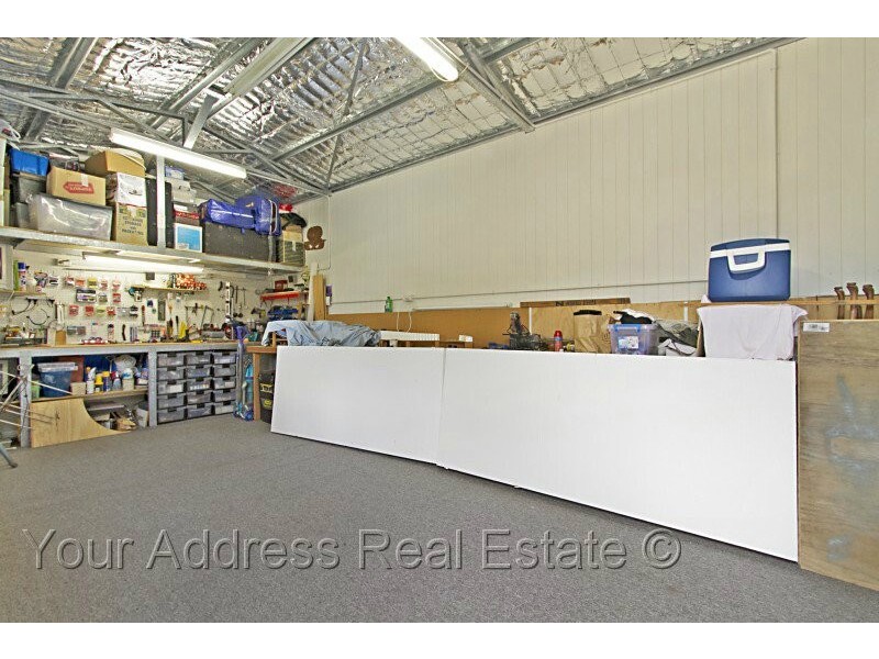 8 Lucida Court, Regents Park QLD 4118