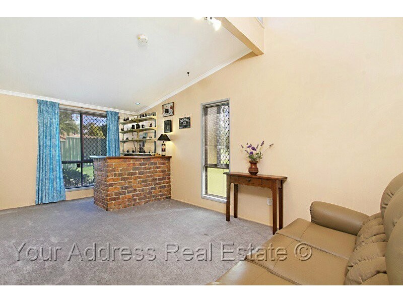 24 Brett Avenue, Browns Plains QLD 4118