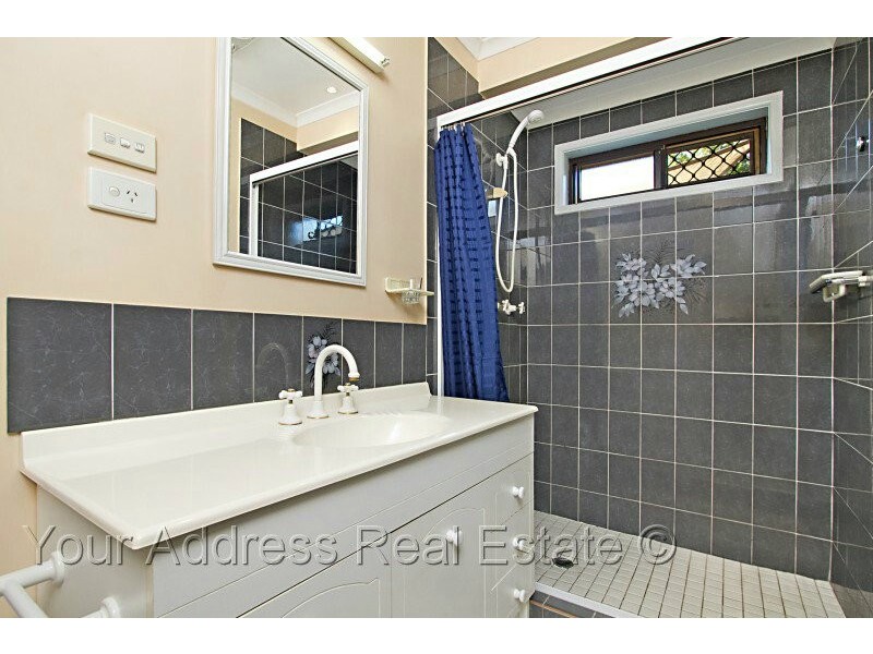 24 Brett Avenue, Browns Plains QLD 4118