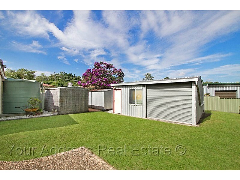 24 Brett Avenue, Browns Plains QLD 4118