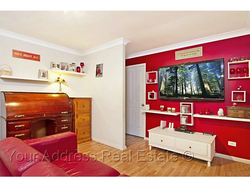 31 Redgum Drive, Regents Park QLD 4118