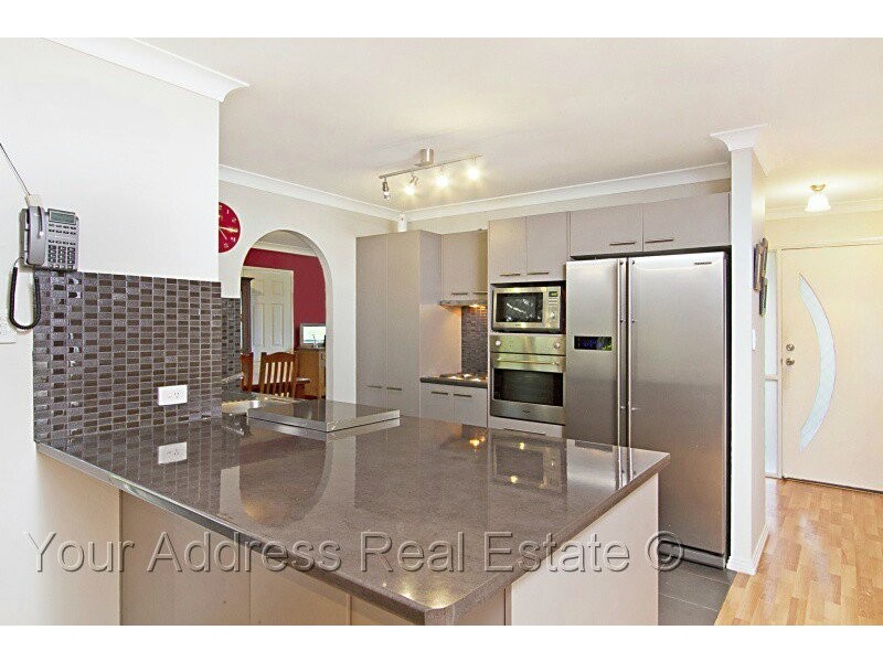 31 Redgum Drive, Regents Park QLD 4118