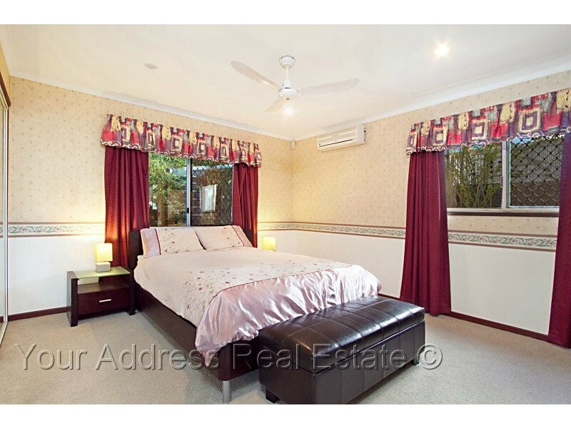 1 Bushlark Street, Crestmead QLD 4132