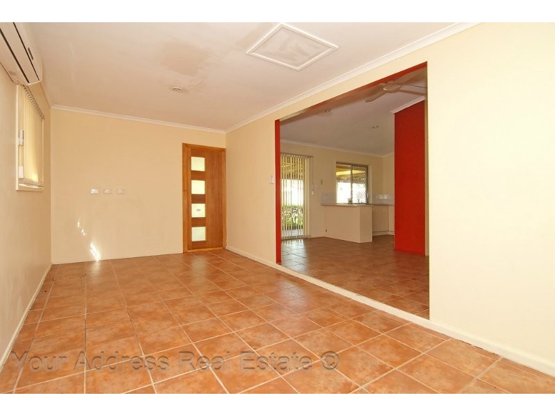 3 Conifer Street, Hillcrest QLD 4118