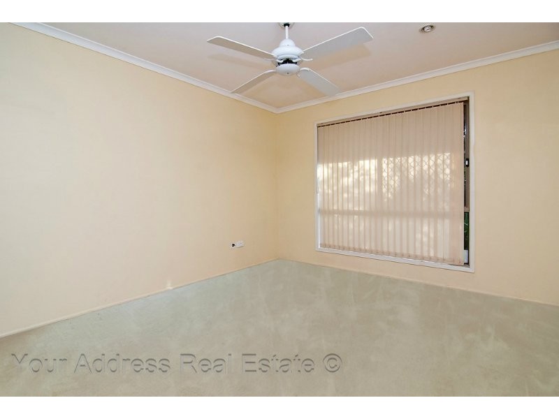 3 Conifer Street, Hillcrest QLD 4118