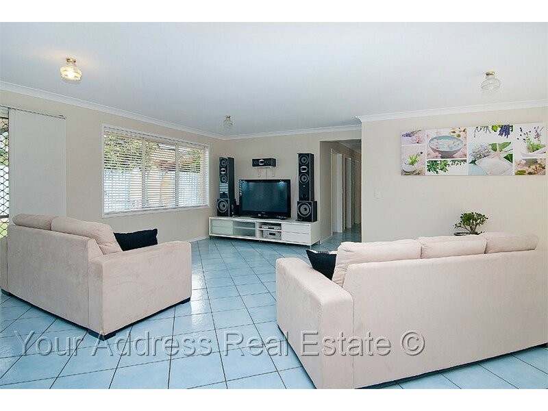 55 Regency Drive, Regents Park QLD 4118