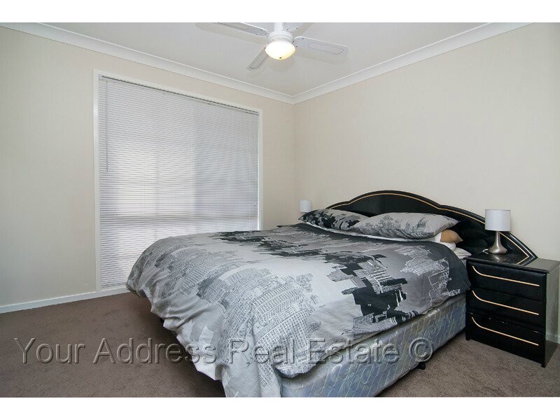 55 Regency Drive, Regents Park QLD 4118