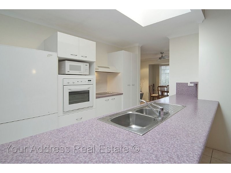 1 Kingfield Court, Regents Park QLD 4118